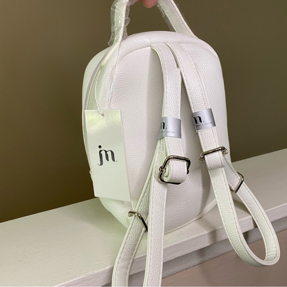 NWT Jessica Moore Exquisite Mini Backpack In White - Picture 5 of 7